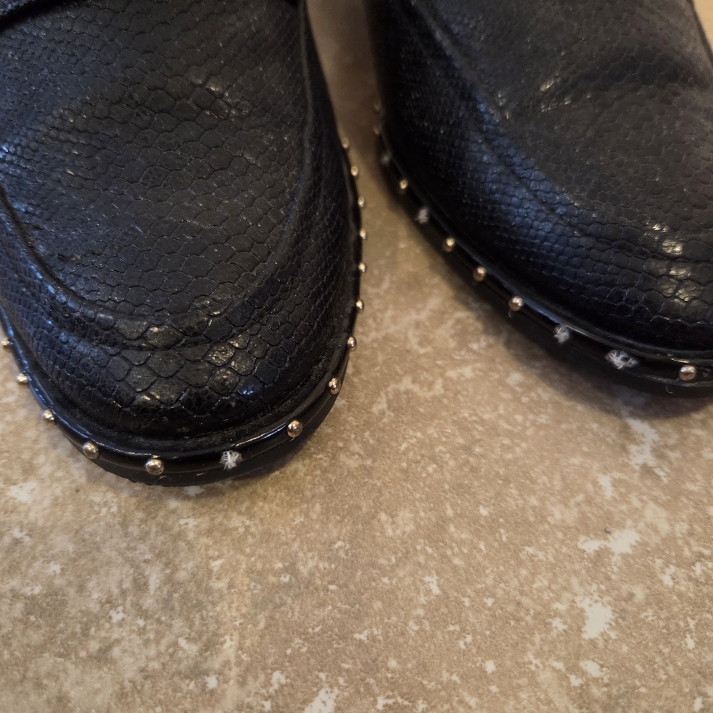 Adrianna Papell Women's Black Leather Loafer Slip On Stud Mules Shoes. 8 Preppy - Picture 4 of 7